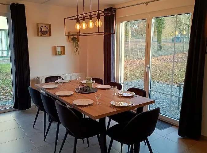 Maison Des Fees D'achouffe * 호우팔리제